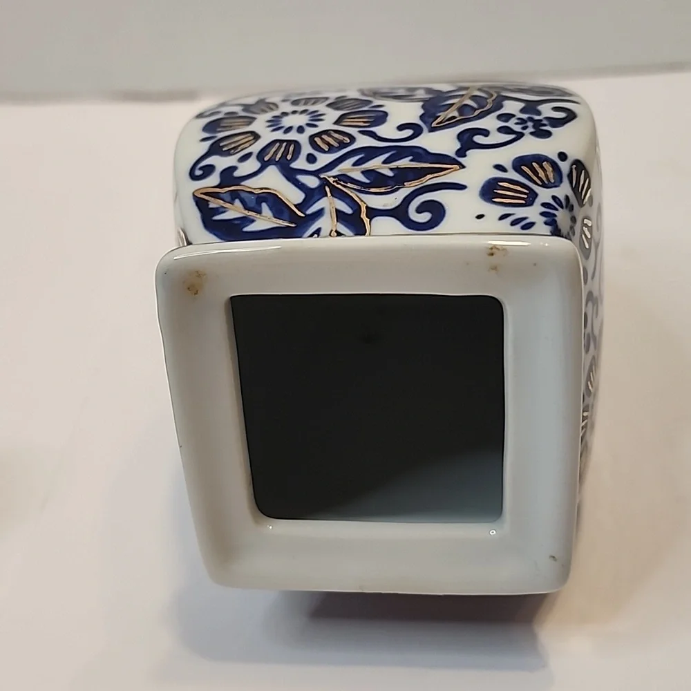 Ginger Jar Square Shape With Enlarged Body Separate Lid Blue, gold and White - Picture 7 of 7